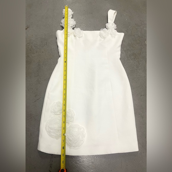 ELLIATT Trompe Mini Floral 3D Dress in Ivory LWD Bridal Little White Dress SMALL - Picture 13 of 16